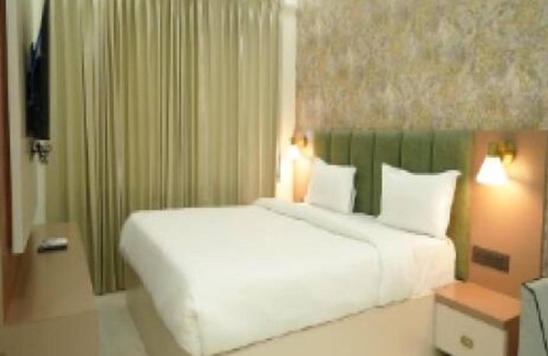 Bali Hotel | Explore Sajjan Safari Lodge Jawai: Family-Friendly Retreat