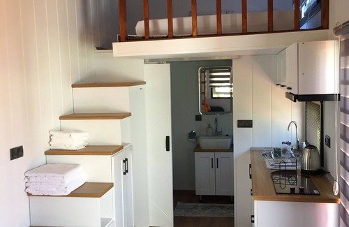 Urla Apartment | Explore Sakız Tiny House & Apart: Family-Friendly Retreat