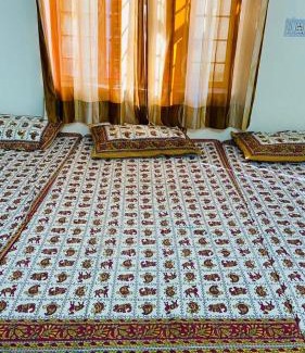 Vaishali Nagar Apartment | Family-Friendly Saket Guest House in Jaipur, Pet Welcoming!