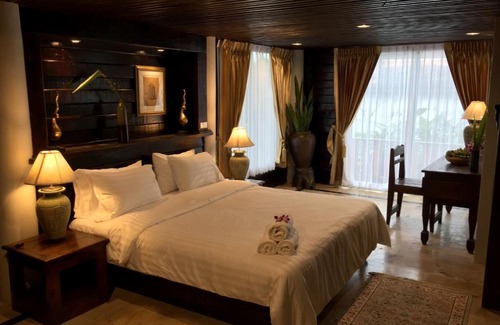 Takua Pa House | Experience Sakhila Thai Home Stay: Family-Friendly Retreat