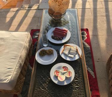 Abu Sir House | Discover Sakkara Inn: Family-Friendly with Breakfast Included