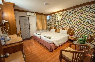 Downtown Hat Yai Hotel | Family-Friendly Retreat at Sakol Hotel - Rated 8/10