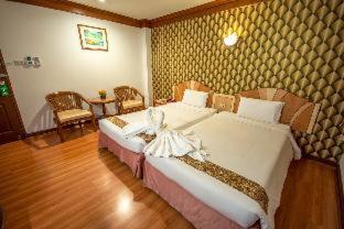 Downtown Hat Yai Hotel | Family-Friendly Retreat at Sakol Hotel - Rated 8/10