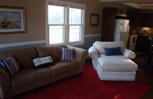 Sunrise Beach House | Seaside Escape: SAKS 1 Bedroom with Ocean & Sunset Views