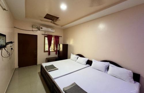 Tiruchengode Cabin | Budget-Friendly Stay at Sakthimurugan Residency with Breakfast