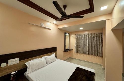 Tiruchengode Cabin | Budget-Friendly Stay at Sakthimurugan Residency with Breakfast