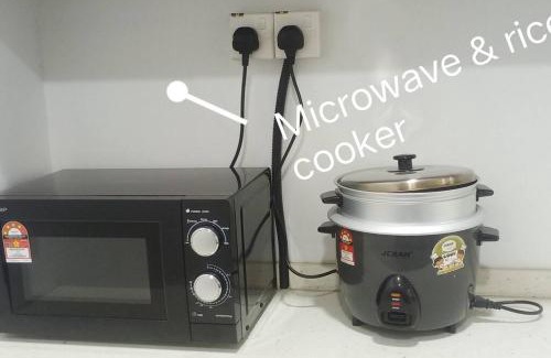 Miri House | Cozy Sakura Homestay with Kitchen & Breakfast in Miri