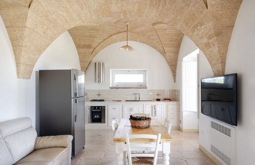 Salve Villa | Deluxe Pool Villa with Expansive Garden and Top Ratings