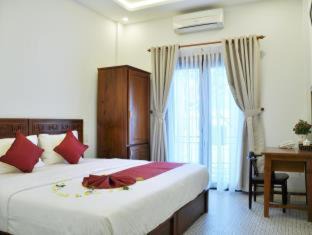 Cam Pho Hotel | Discover Hoi An Sala Hotel: Poolside Comfort Awaits