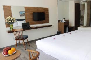 Tuy Hoa Hotel | Oceanfront Sala Tuy Hoa Beach Hotel - Rated 9/10 by Guests