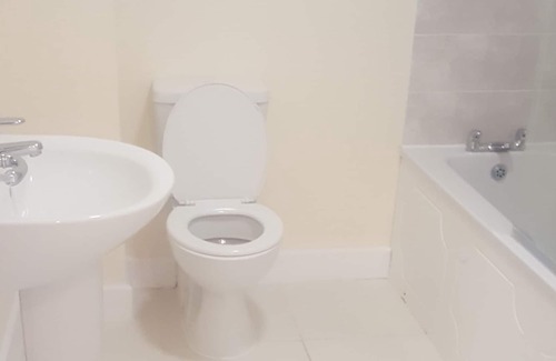 Bletchley House | SALAAM LETTING (ASHLAND)