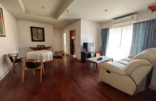 Embassy District Apartment | Family-Friendly Stay at Saladaeng Executive Condominium