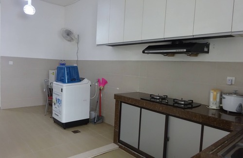 Bandar Sri Sendayan House | Family-Friendly Salam Homestay d'Sendayan with Dining Options