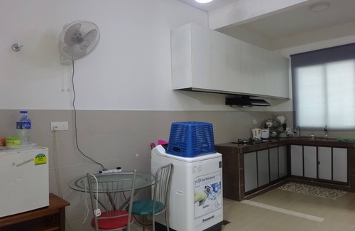 Bandar Sri Sendayan House | Family-Friendly Salam Homestay d'Sendayan with Dining Options