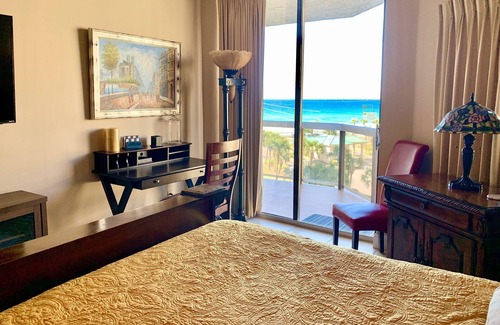 Miramar Beach Condo | Guest Rated 10/10: Beach Service, Ocean Views & Pool Access