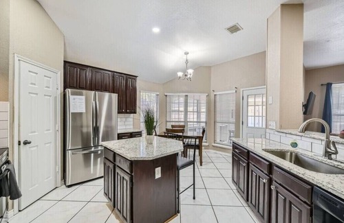 Grand Prairie House | Salem Home in Grand Prairie