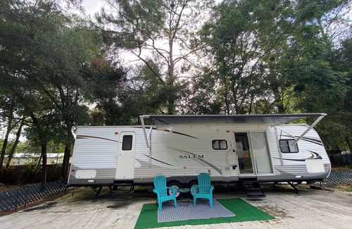 Candler House | Guest Rated: 9.8 at SalemOasis Glamping RV near Silver Spring