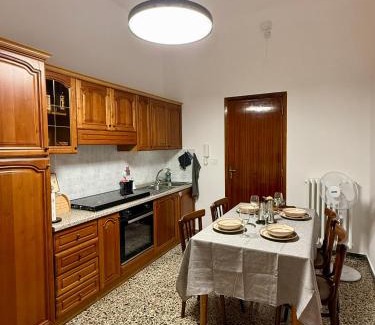 Cutrofiano Apartment | Salento Ferienhaus im Zentrum mit Garage & Garten