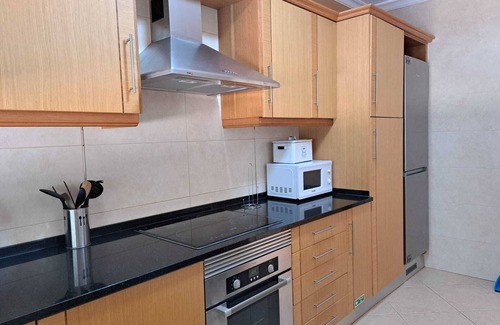Ferreiras Apartment | Ideal Getaway: Golf, Pool & Wifi for Family Fun!
