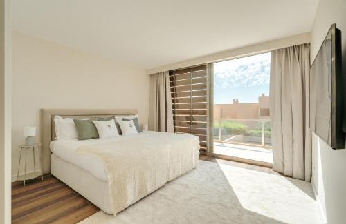 Salgados Villa | Salgados Premium Beach Villa by DA'Home