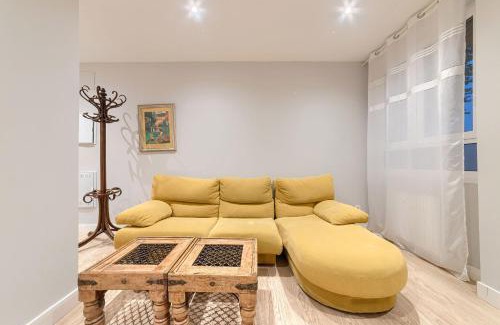 Barakaldo Apartment | Salgeta Reformado: Cozy and Child-Friendly Retreat with WiFi