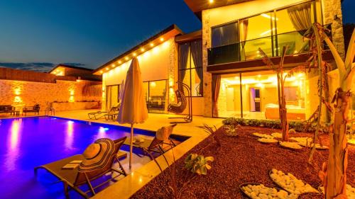 Faralya Villa | Relaxing 2 Bedroom Retreat with Jacuzzi in Kalkan Çayköy