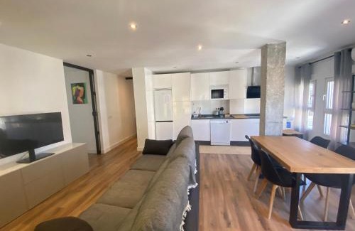 Explanada de la Estacion Apartment | Top-Rated Family Retreat at Salitre 51 Home Málaga II