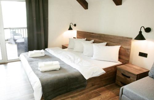Solochyn Cabin | Top-Rated Saliuk Lodge with Pool & Family Amenities