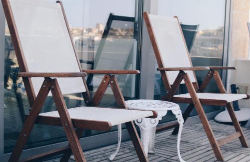 Senglea House | Discover Comfort at Sally Port Senglea with Kitchen Amenities
