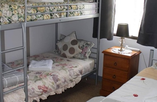 Kingscote Apartment | Pet-Friendly Retreat at Sally's in Kingscote