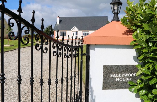 Donegal Cottage | Pet-Friendly Sallywood House: Ideal for Families in Donegal
