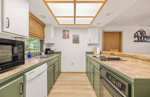 Riggins Cabin | Pet-Friendly Salmon River Cabin #206 - Guest Rated 10/10!
