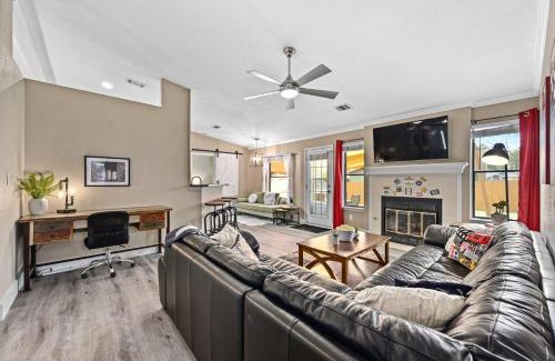 Maple Run House | Discover Family-Friendly Stays at Saloma Place Hotel
