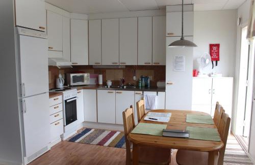 Kaustinen Apartment | Pet-Friendly Retreat at Salonkylän koulu, Rated 8.6/10
