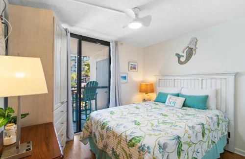 Gulf Shores Apartment | Oceanfront Retreat at Salt and Light Surf & Racquet 204B