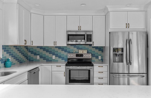 Ocean Beach House | Pet Friendly Hotel with Heated Pool Near the Beach