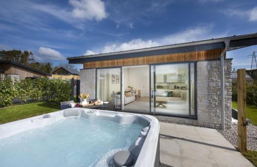 Hayle Ski Chalet | Pet-Friendly Escape at Salt Life, Dunes with Hot Tub Access