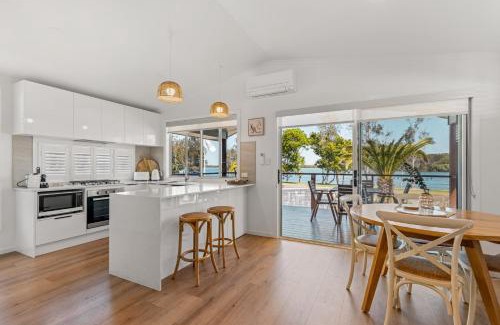 South West Rocks Hotel | Oceanfront Retreat: Salt @ South West Rocks, 10/10 Rated