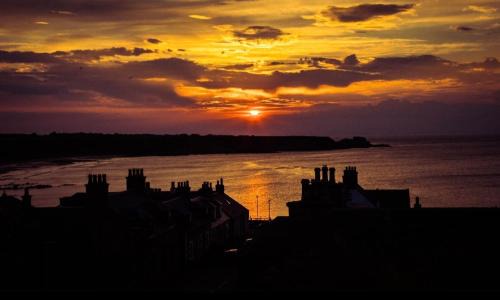 Cullen House | Family-Friendly Salt View Hotel - 4 Star, Guest Rated 9.8