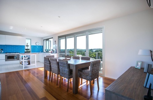 St. Andrews Beach House | Relax at Saltaire St Andrews Beach with Indoor Pool & Ocean Views