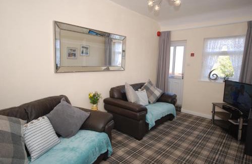 Loftus Apartment | Discover Saltburn Holidays at 3 Park View - Rated 8.9/10