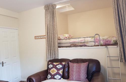 Loftus Apartment | Guest Rated 9/10: Saltburn Holidays at Park View