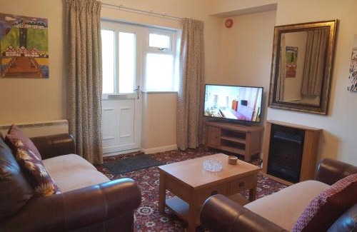 Loftus Apartment | Guest Rated 9/10: Saltburn Holidays at Park View