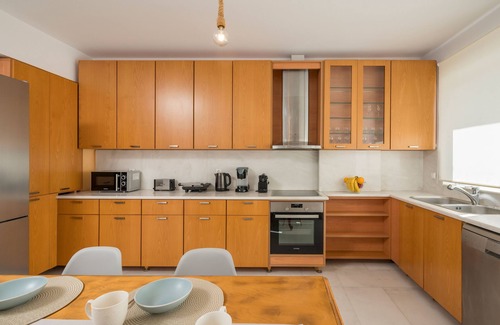 Agii Apostoli Apartment | Discover Saltia Complex: Ocean View & Roof Garden Retreat