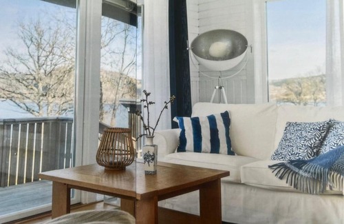 Uddevalla Municipality House | Charming Oceanfront Retreat at Saltkällan Hällaviksvägen