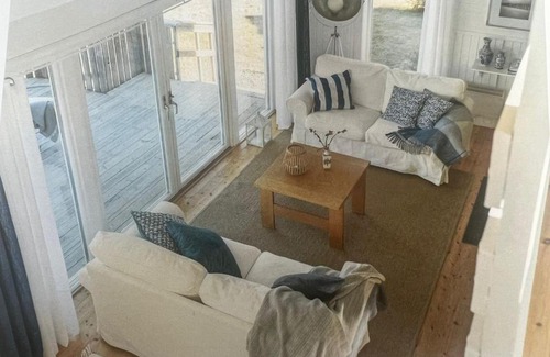 Uddevalla Municipality House | Charming Oceanfront Retreat at Saltkällan Hällaviksvägen