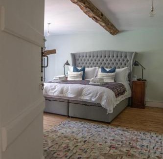 Seaford House | Oceanfront Retreat: Saltmarsh Farmhouse with Pet-Friendly Perks