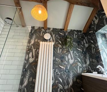 Ogden House | Pet-Friendly Retreat: Saltonstall Airbnb with Perfect Score
