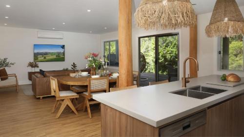 Barringella House | Kid-Friendly Retreat at Saltwater Creek for Memorable Stays