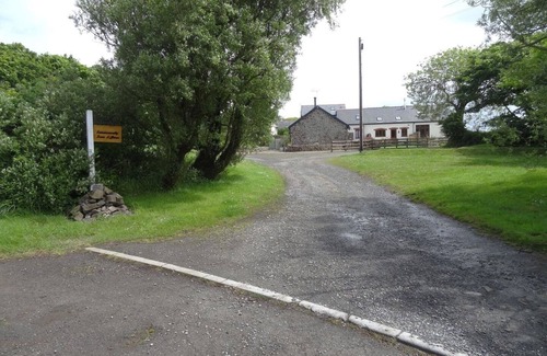 Hartland Cottage | Oceanfront Saltwind Granary: Ideal for Family Getaways